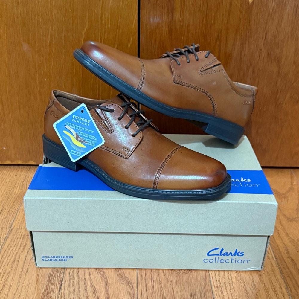 Men's Clarks Cosgrove Dark Tan Leather Shoes - Size 8